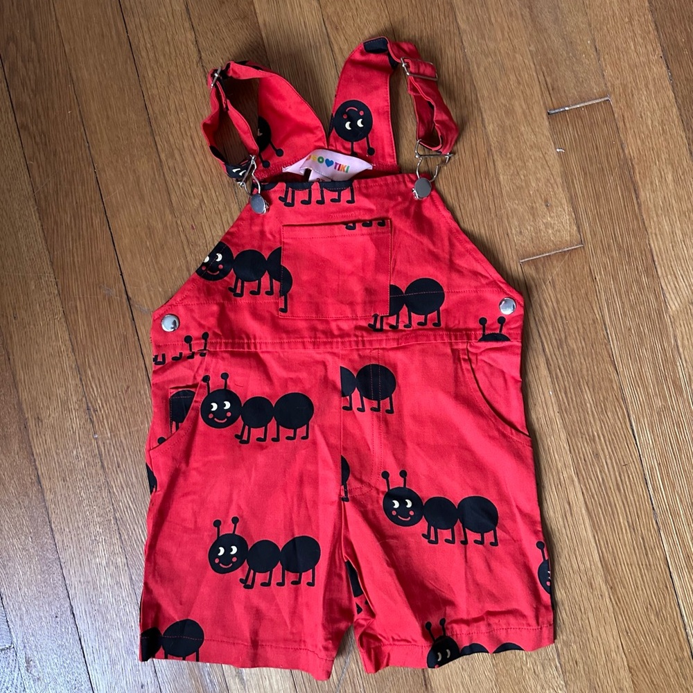 Hugo Loves Tiki shorteralls